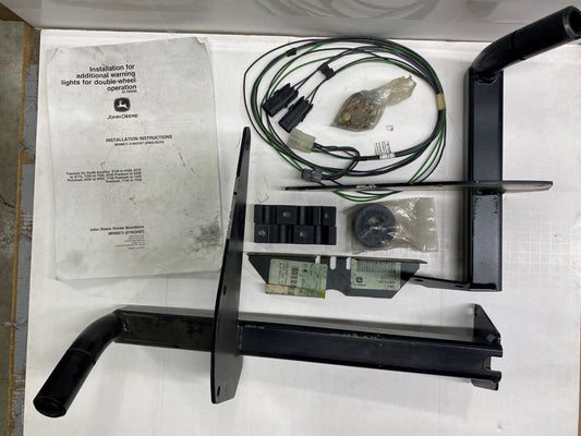 New OEM Genuine John Deere Flare, Part # AL160998