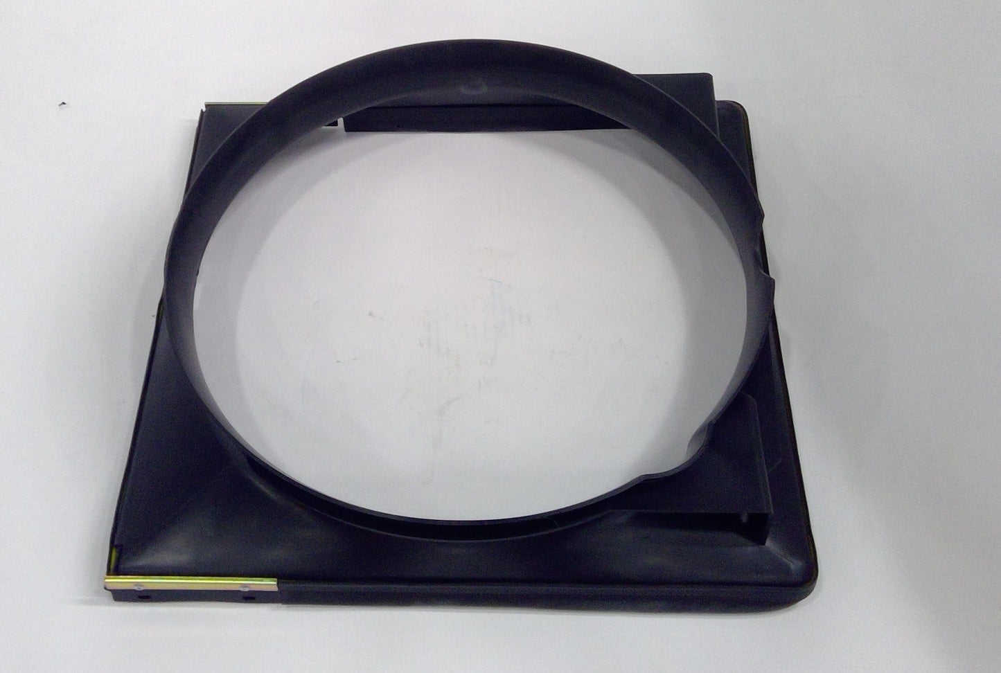 New OEM Genuine John Deere Shroud, Part # AL69159