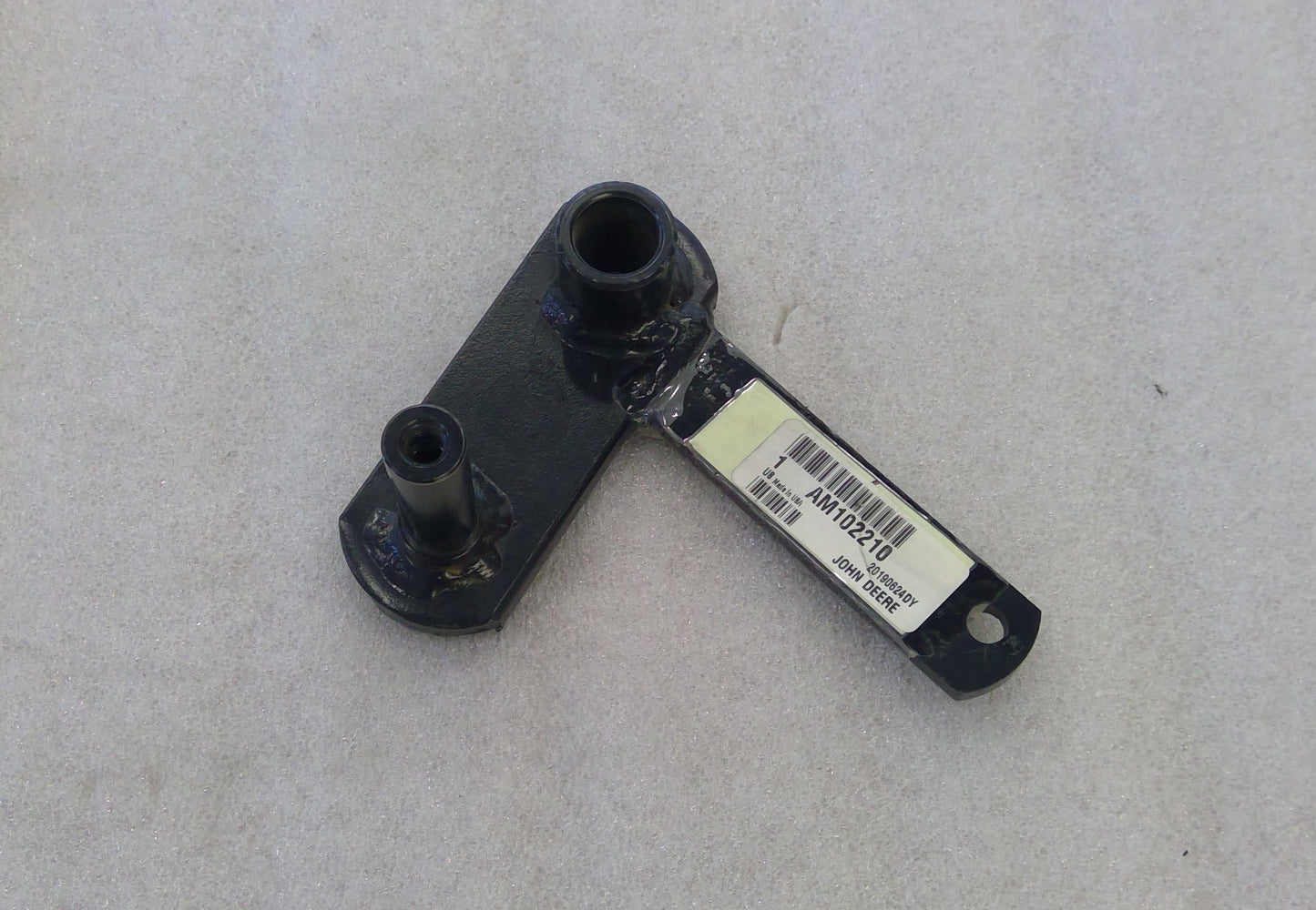 New OEM Genuine John Deere Arm, Part # AM102210