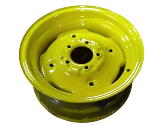 New OEM Genuine John Deere Rim, Part # AM103729
