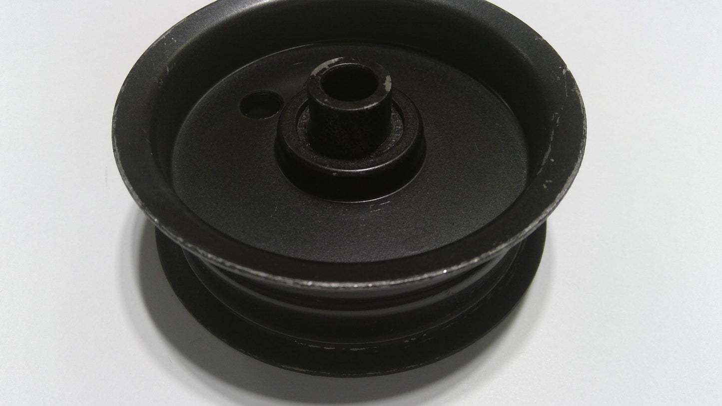 New OEM Genuine John Deere Idler, Part # AM32705