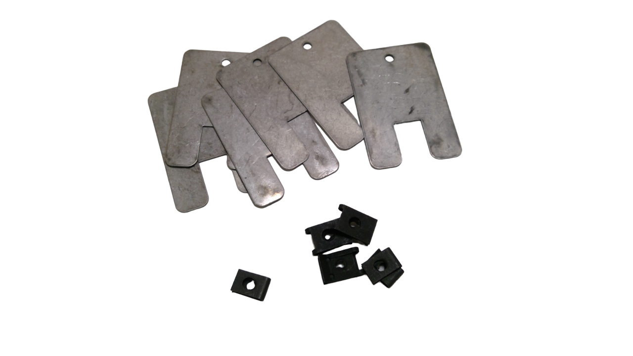 New OEM Genuine John Deere Retainer, Part # AN203351