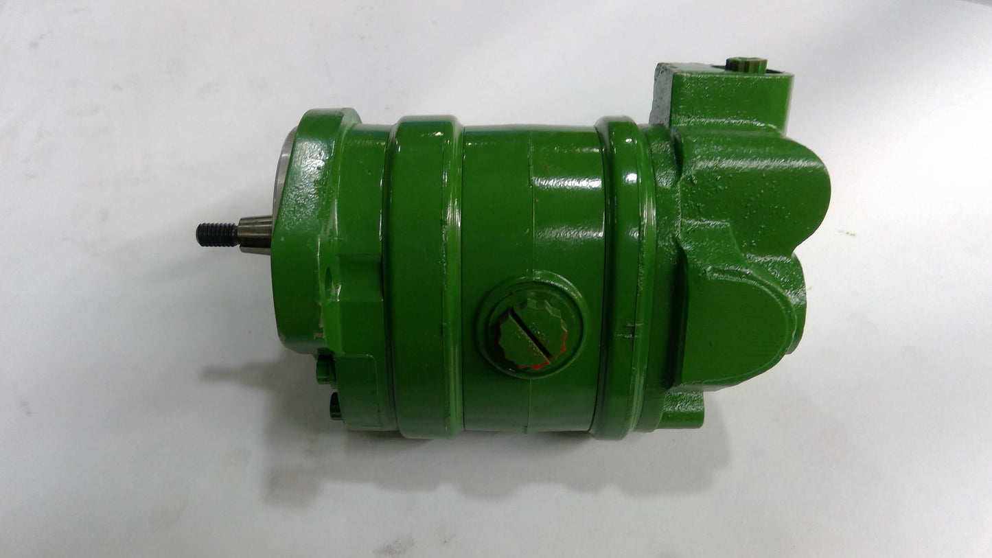 New OEM Genuine John Deere Pump, Part # AN276533