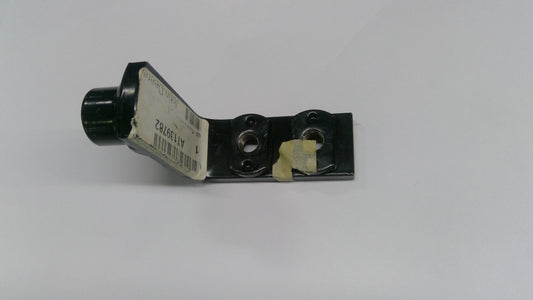 New OEM Genuine John Deere Bracket, Part # AT139782