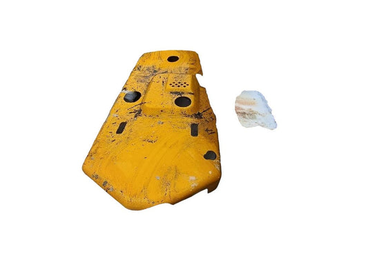 New OEM Genuine John Deere Hood, Part # AT141739