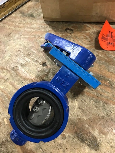 New OEM Genuine John Deere Hand Operated Valve, Part # AT175487