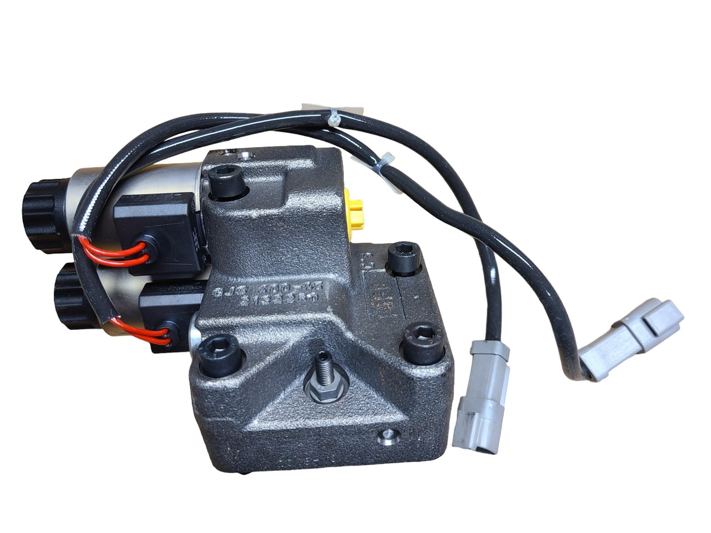 New OEM Genuine John Deere Control Valve, Part # AT309025