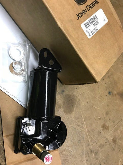 New OEM Genuine John Deere Wiper Motor, Part # AT74926