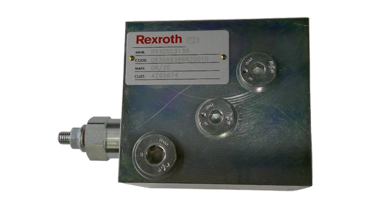 New OEM Genuine John Deere Valve, Part # AZ65674