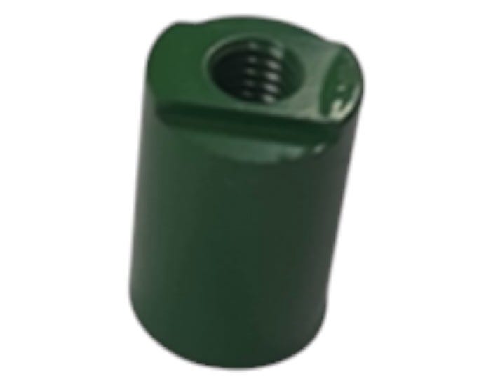 New OEM Genuine John Deere Hub, Part # B15662