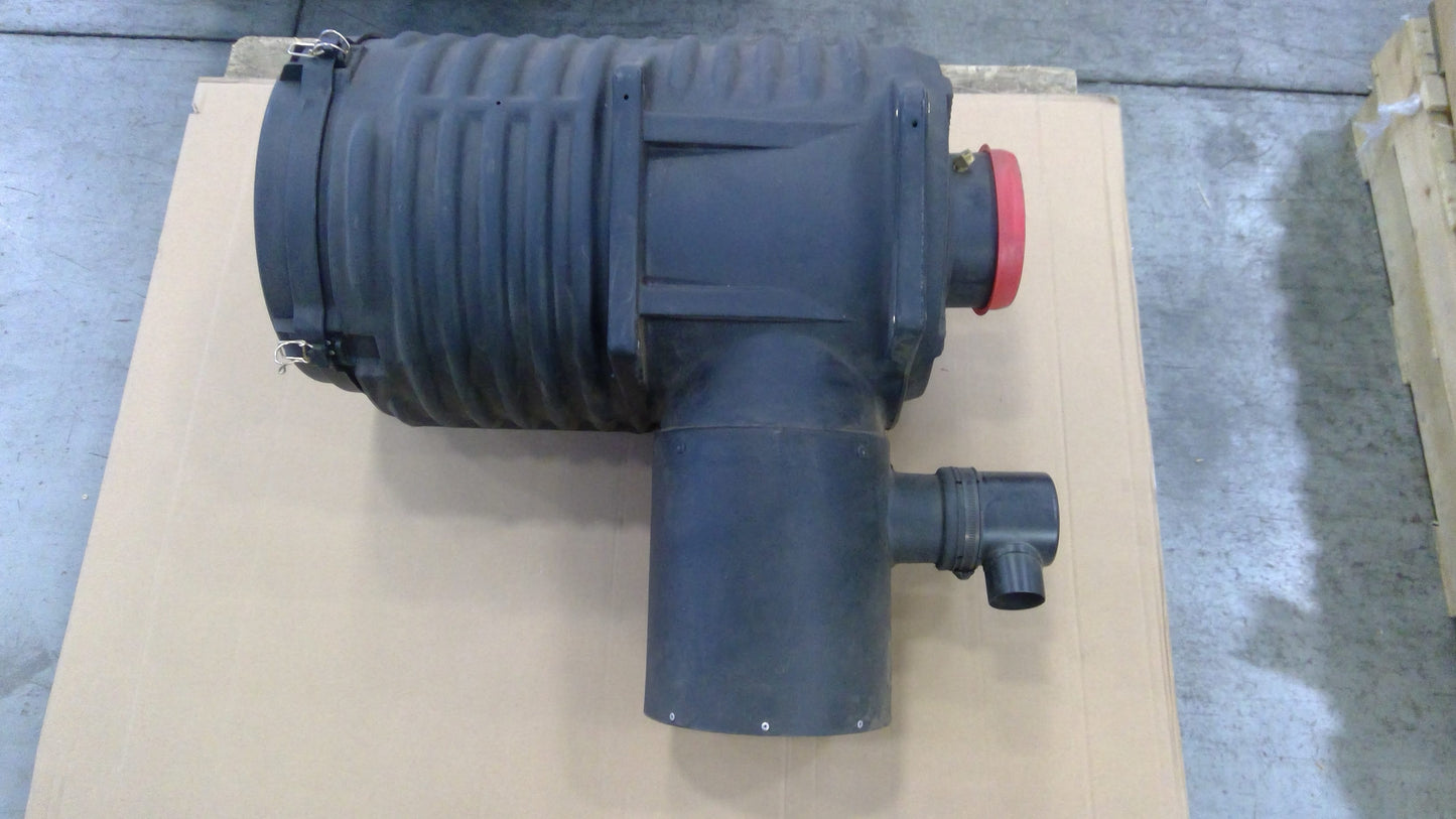 New OEM Genuine John Deere Air Cleaner, Part # CB11438944