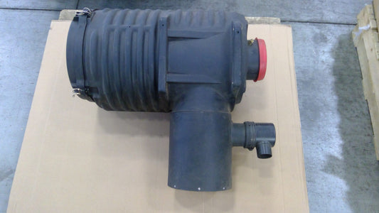 New OEM Genuine John Deere Air Cleaner, Part # CB11438944