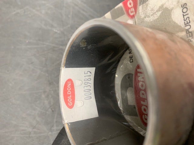 New OEM Genuine John Deere Bushing, Part # FG0039815