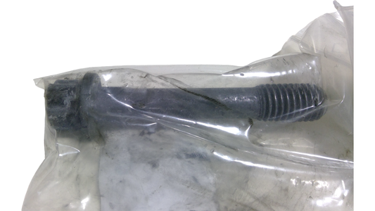 New OEM Genuine John Deere Screw, Part # L41420