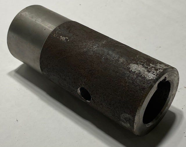 New OEM Genuine John Deere Muffe, Part # LCA57590