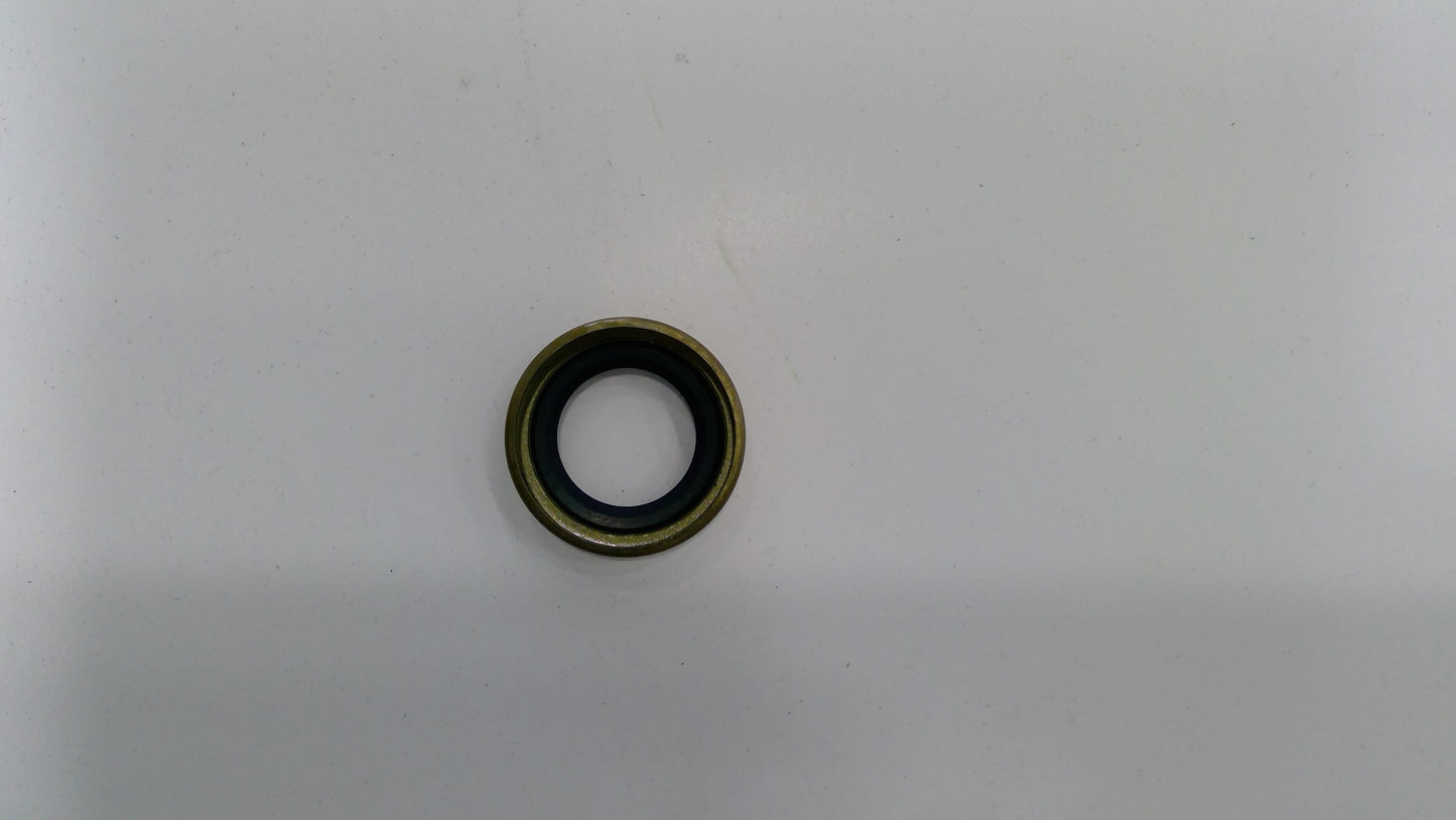 New OEM Genuine John Deere Seal, Part # M118103