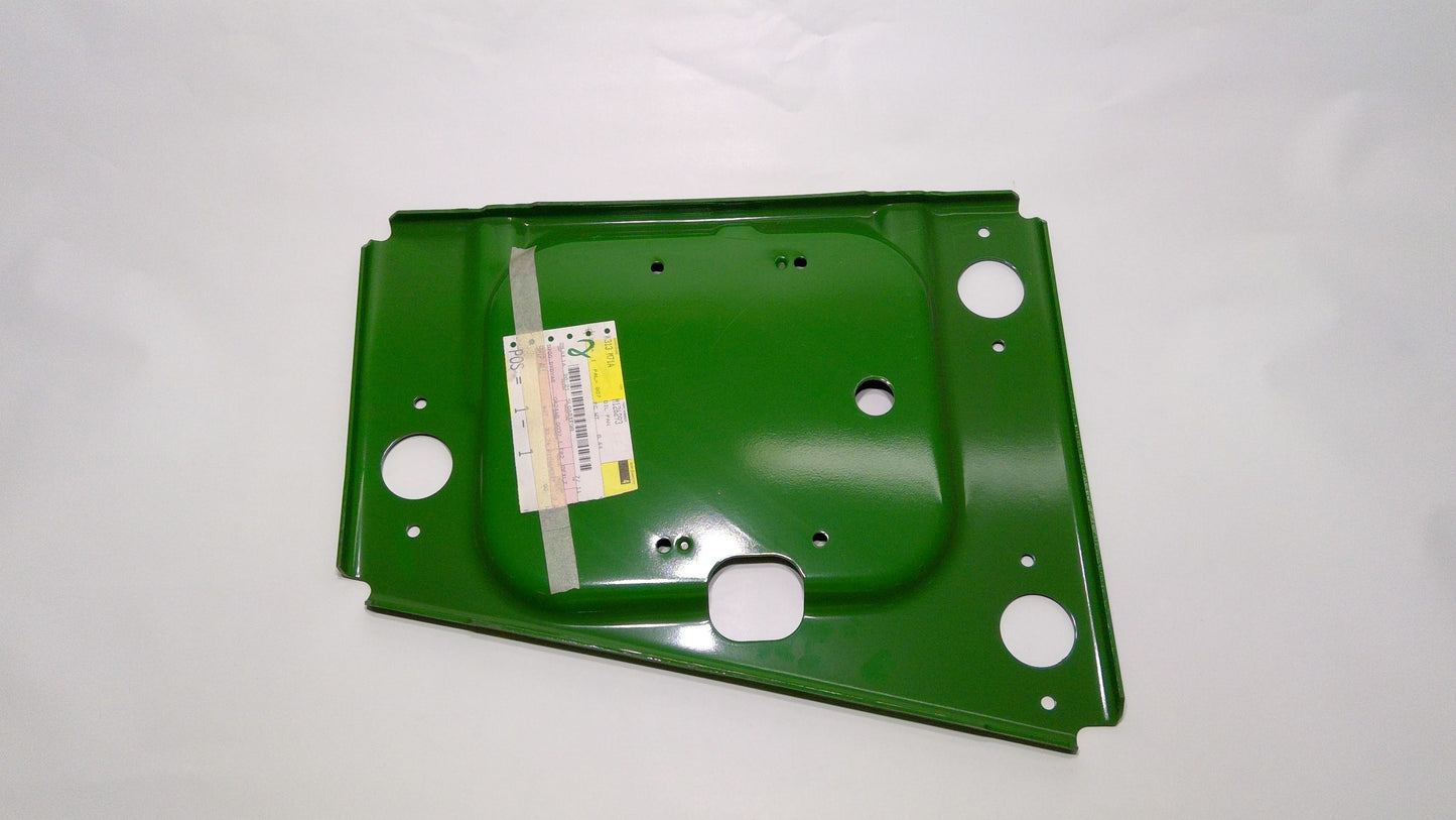New OEM Genuine John Deere Oil Pan, Part # M126293