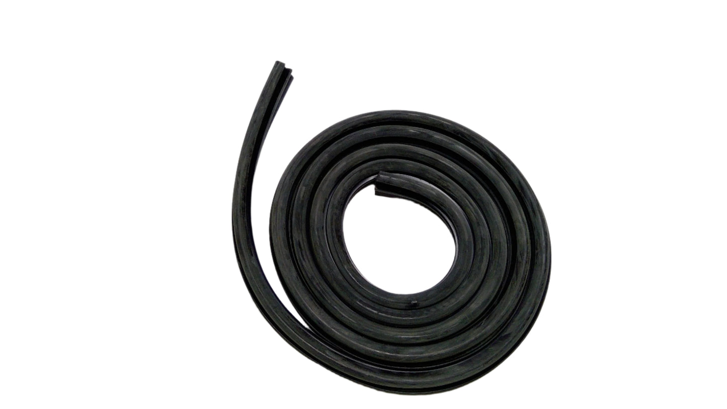 New OEM Genuine John Deere Seal, Part # M131113