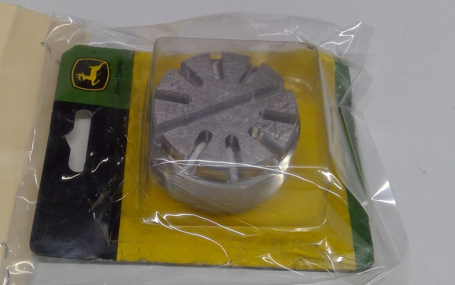 New OEM Genuine John Deere Plug, Part # M149185