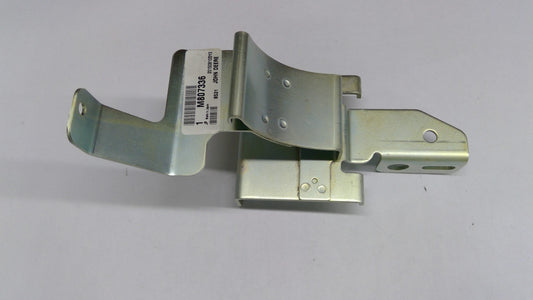 New OEM Genuine John Deere Support, Part # M807336