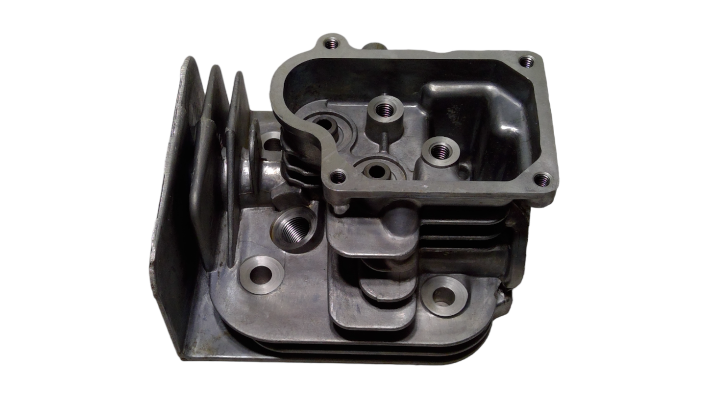 New OEM Genuine John Deere Cylinder Head, Part # MIU12813