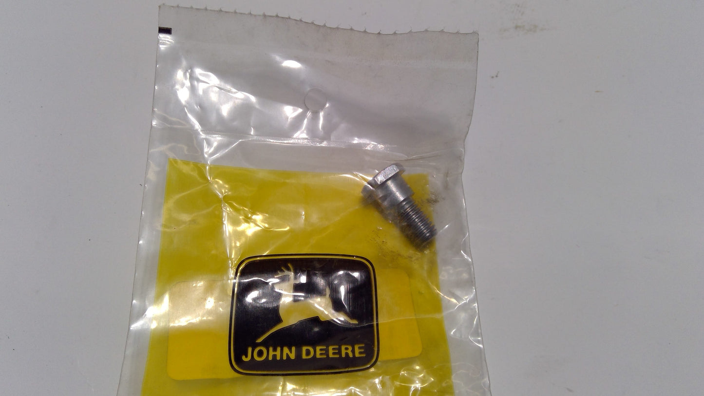 New OEM Genuine John Deere Screw, Part # PE69115380
