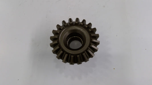 New OEM Genuine John Deere Bevel Gear, Part # R130002