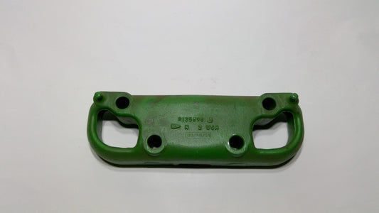 New OEM Genuine John Deere Bracket, Part # R135898