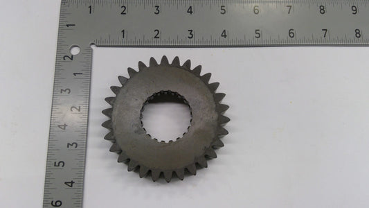 New OEM Genuine John Deere Gear, Part # R31695