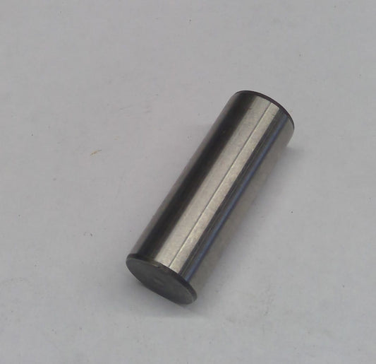 New OEM Genuine John Deere Dowel Pin, Part # R39327