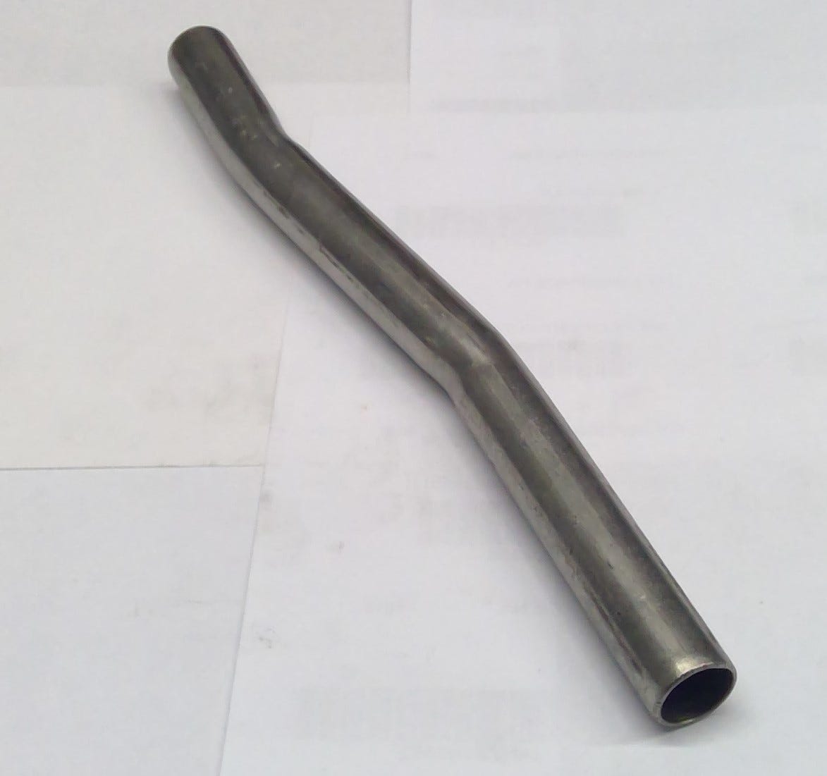 New OEM Genuine John Deere Tube, Part # R501461