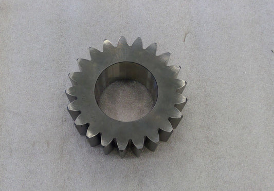 New OEM Genuine John Deere Pinion, Part # R57817