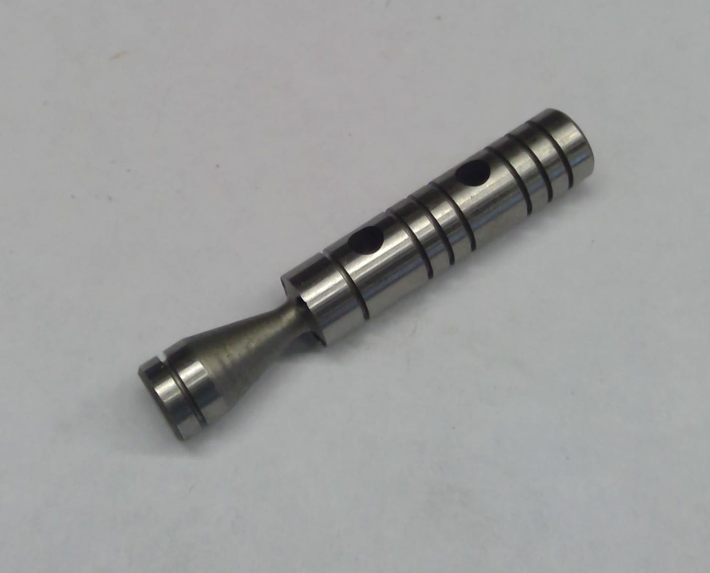 New OEM Genuine John Deere Valve, Part # R63501