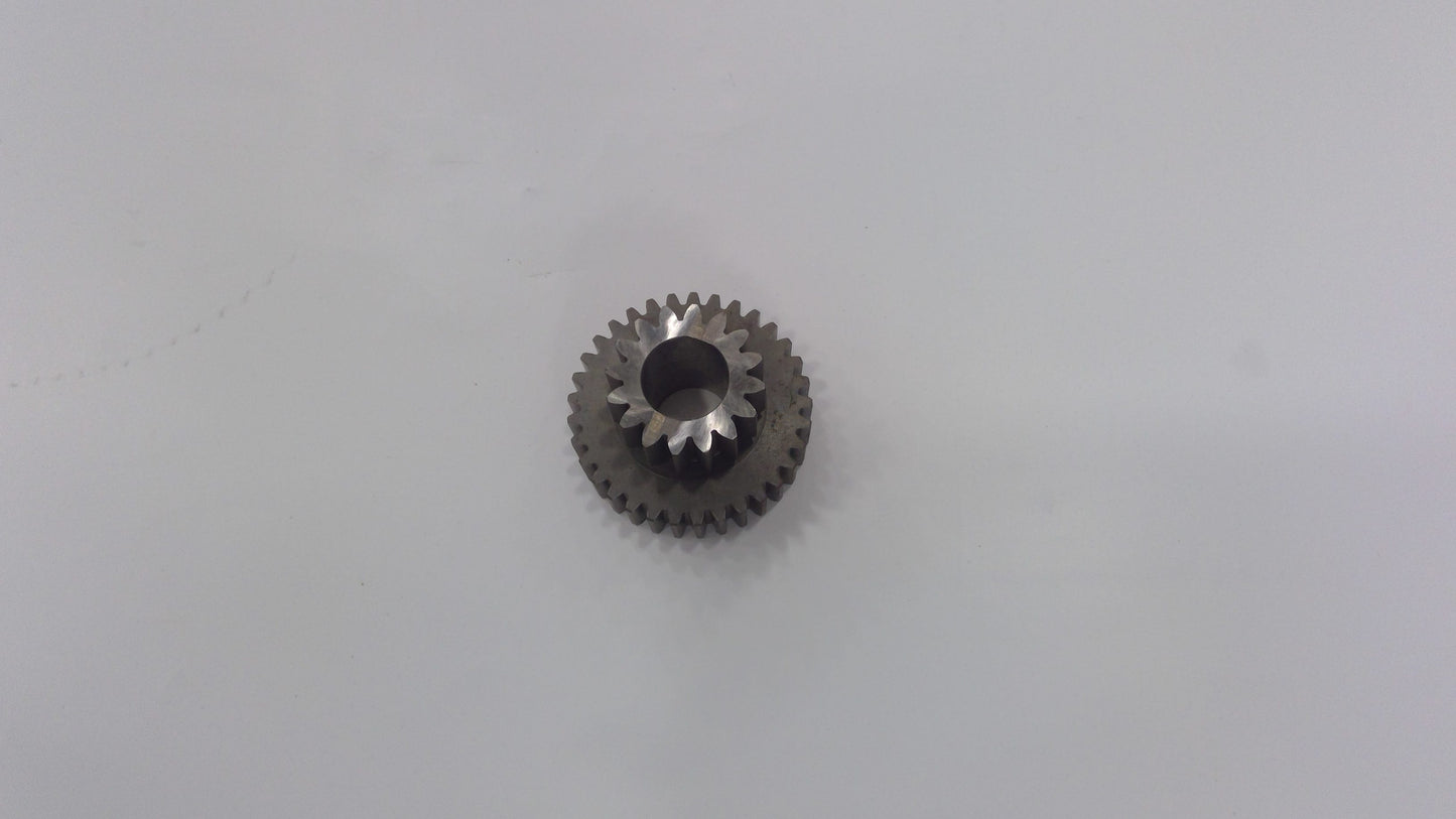 New OEM Genuine John Deere Pinion, Part # R66274
