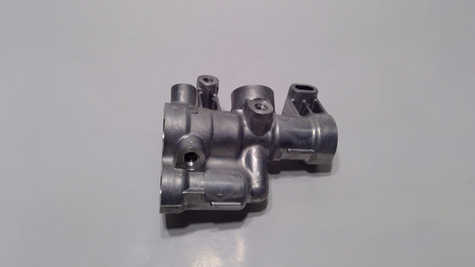 New OEM Genuine John Deere Manifold, Part # R70506