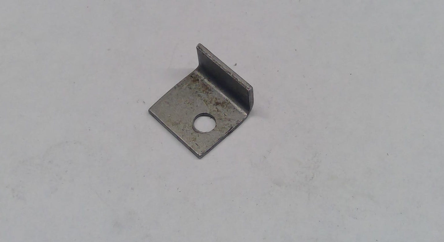 New OEM Genuine John Deere Angle, Part # R81534