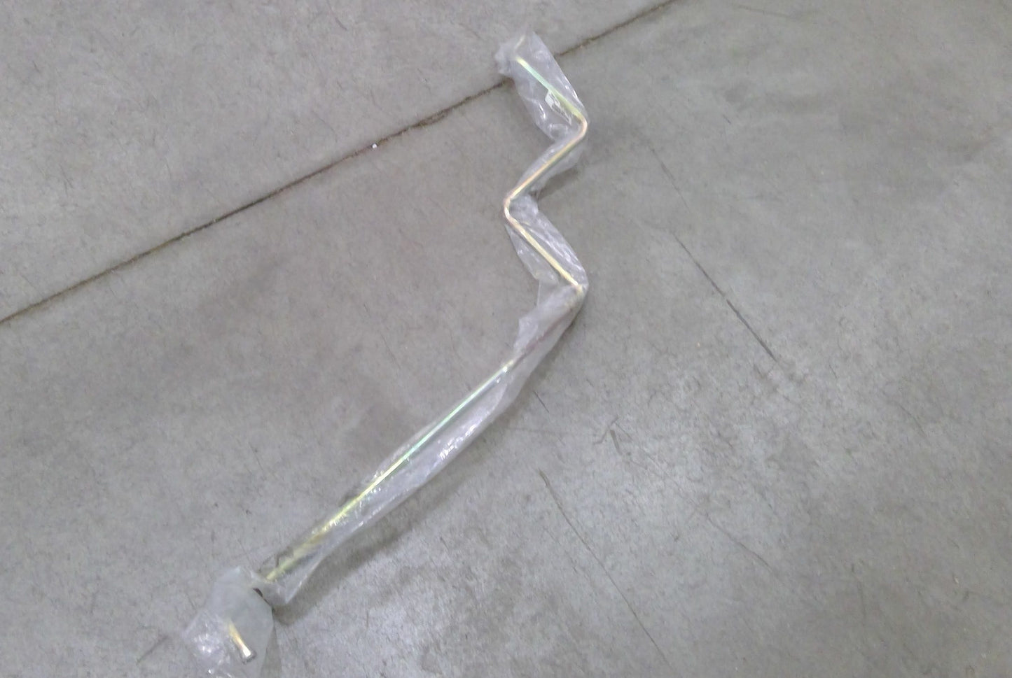 New OEM Genuine John Deere Oil Line, Part # RE164065