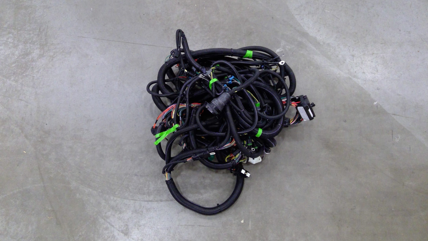 New OEM Genuine John Deere Wiring Harness, Part # RE168418
