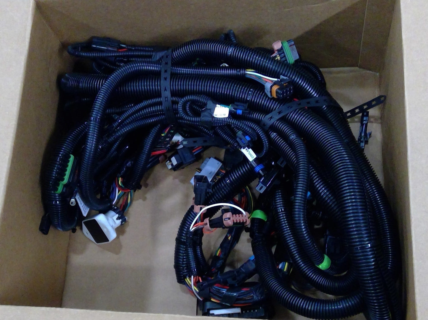 New OEM Genuine John Deere Wiring Harness, Part # RE174436