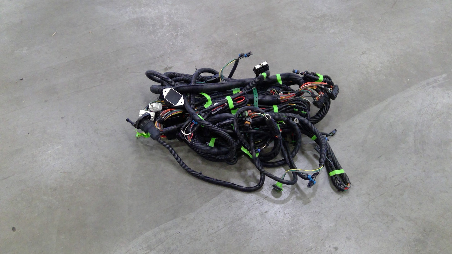 New OEM Genuine John Deere Chassis Wiring Harness, Part # RE178670