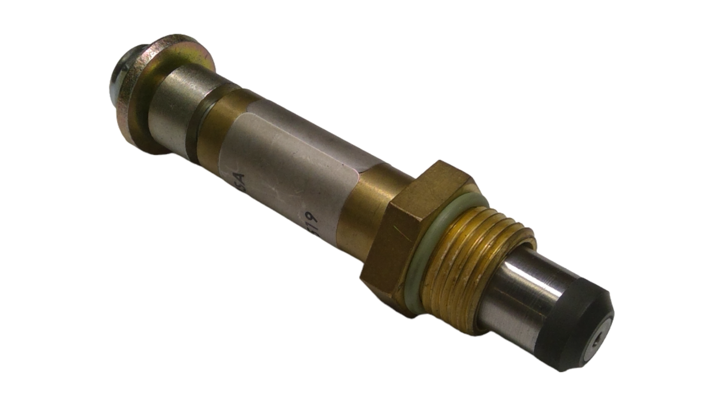 New OEM Genuine John Deere Control Valve, Part # RE520519