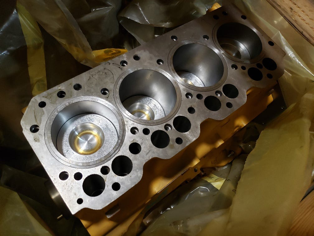 New OEM Genuine John Deere Short Block Asm, Part # RE57203