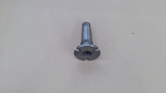New OEM Genuine John Deere Hub, Part # T10204