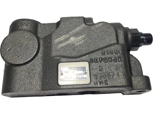 New OEM Genuine John Deere Cover, Part # T147004