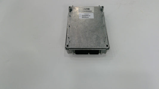 New OEM Genuine John Deere Transmission Controller, Part # YZ106298