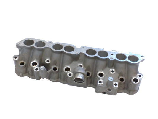 New OEM 1990 ZR-1 LT5 32V Fuel Injector Housing Driver's Left, Part # 10159505