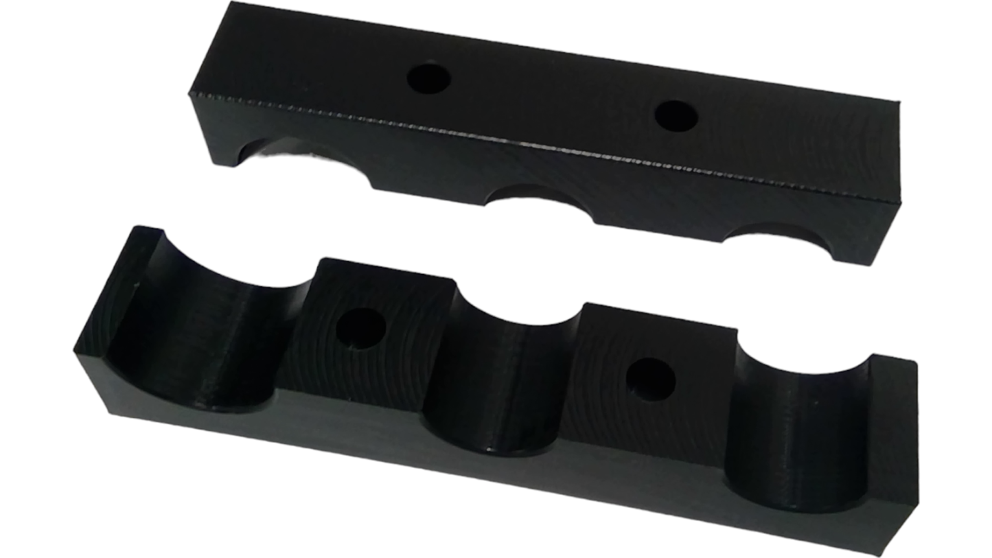 New OEM Genuine CNHi, Clamp - Part # 47407782