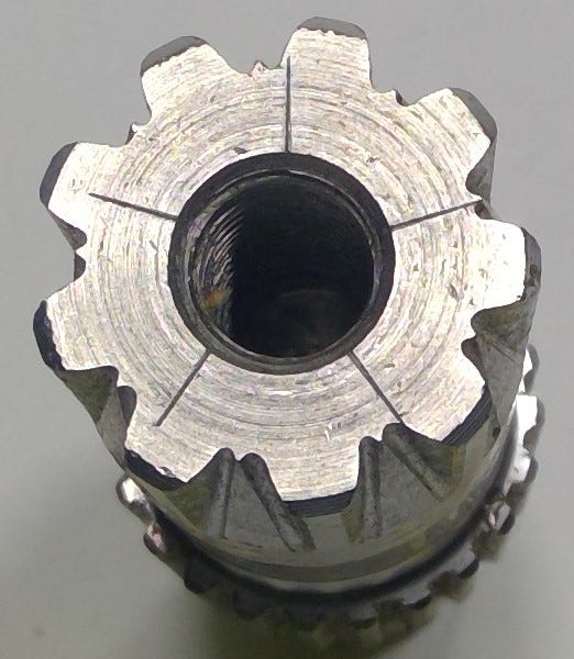 New OEM Genuine CNHi, Spindle - Part # 688994