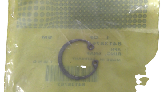 New OEM Genuine CNHi, Ring Snap - Part # 84138762