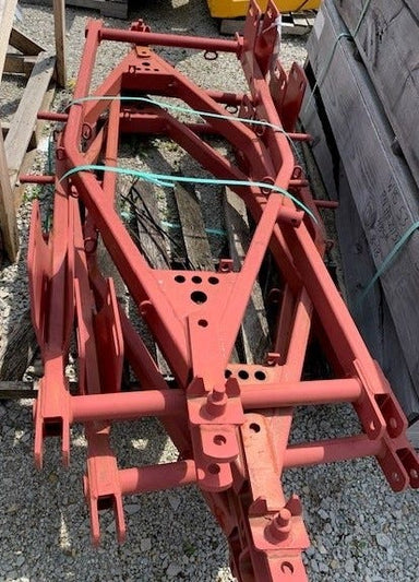 New OEM Genuine CNHi, Drawbar - Part # 84290854